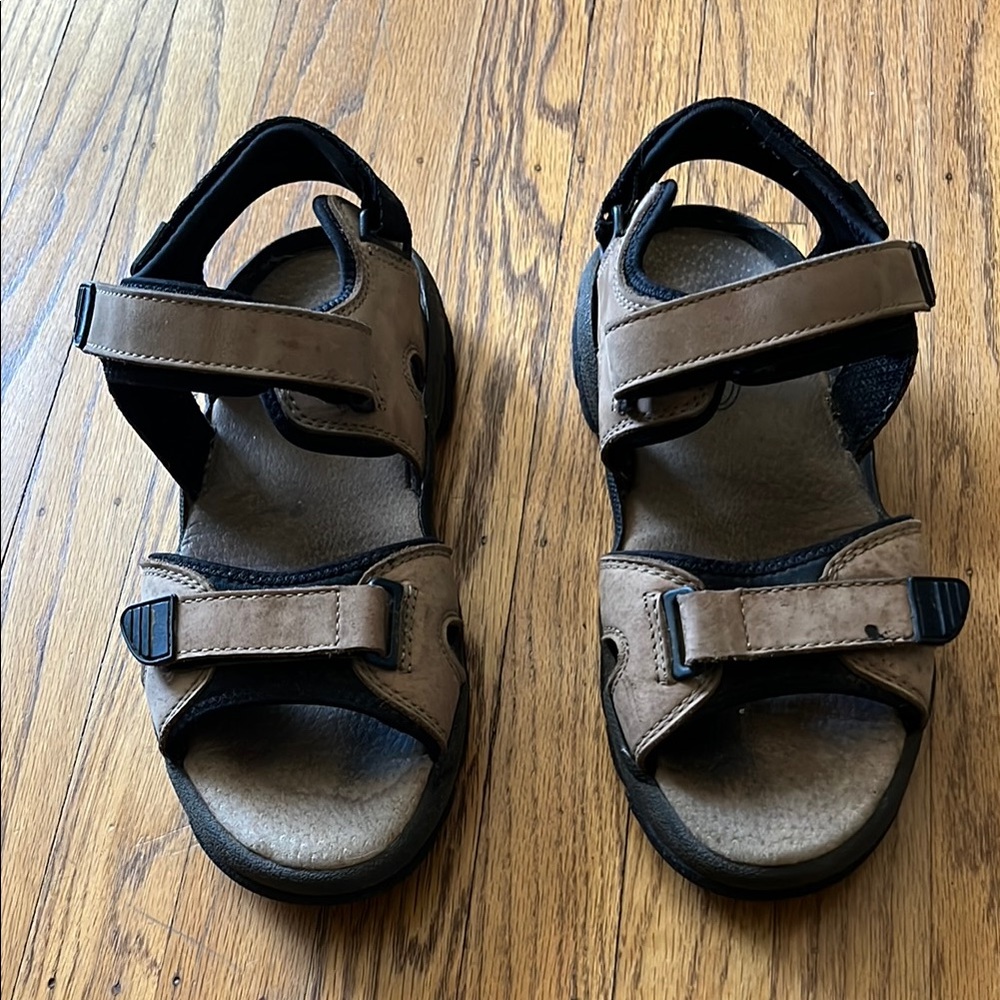 Men’s Brown Sandals